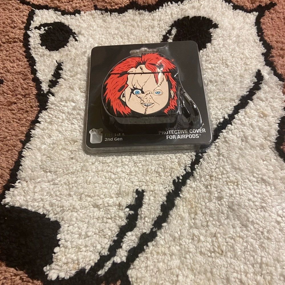 Bioworld Chucky AirPods Case Cover - Red and Black